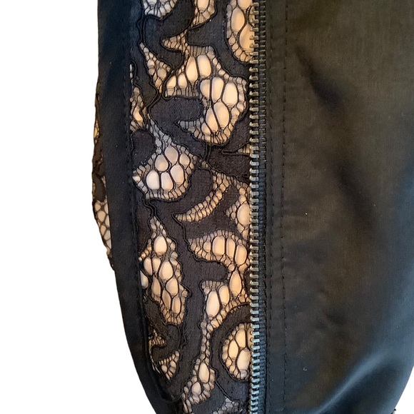 TRINA‎ TURK  BLACK LACE BOMBER JACKET SIZE 4 - Picture 9 of 16